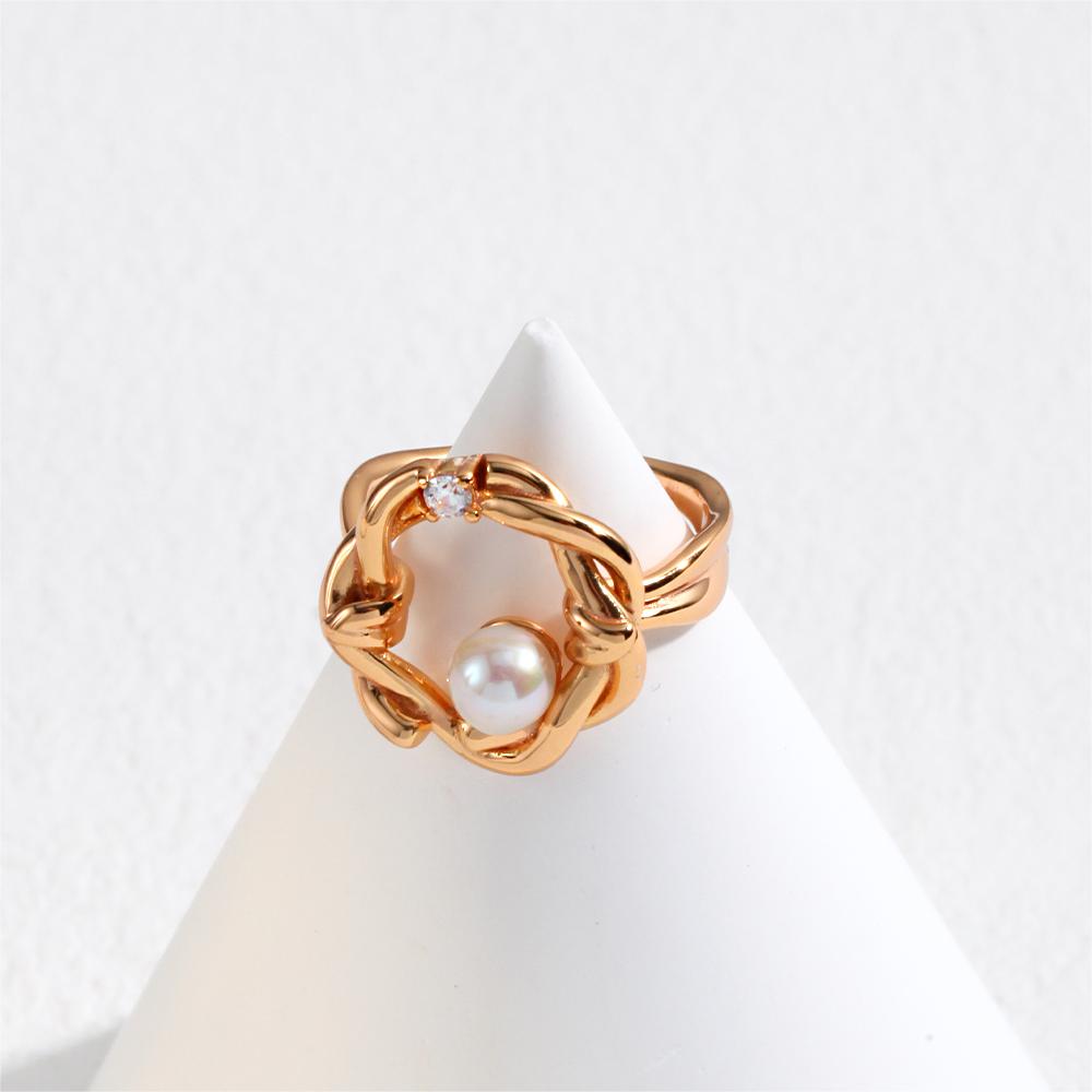 Wicker BranchesZircon Pearl Ring