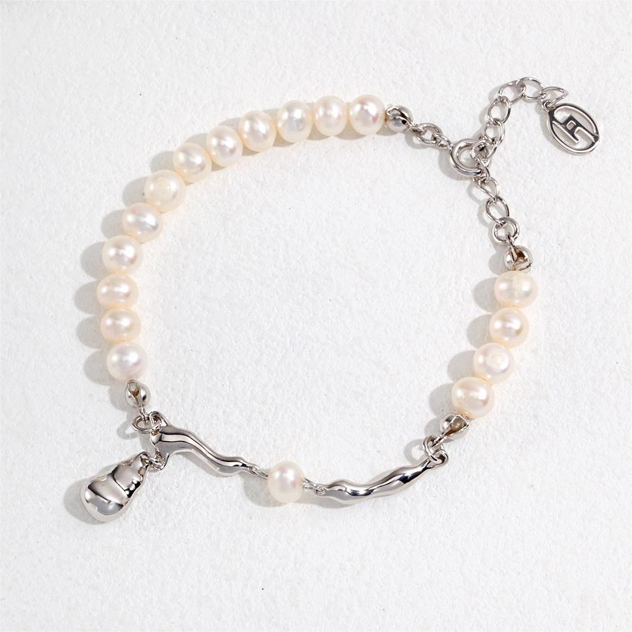 lava Baroque Pearl Bracelet