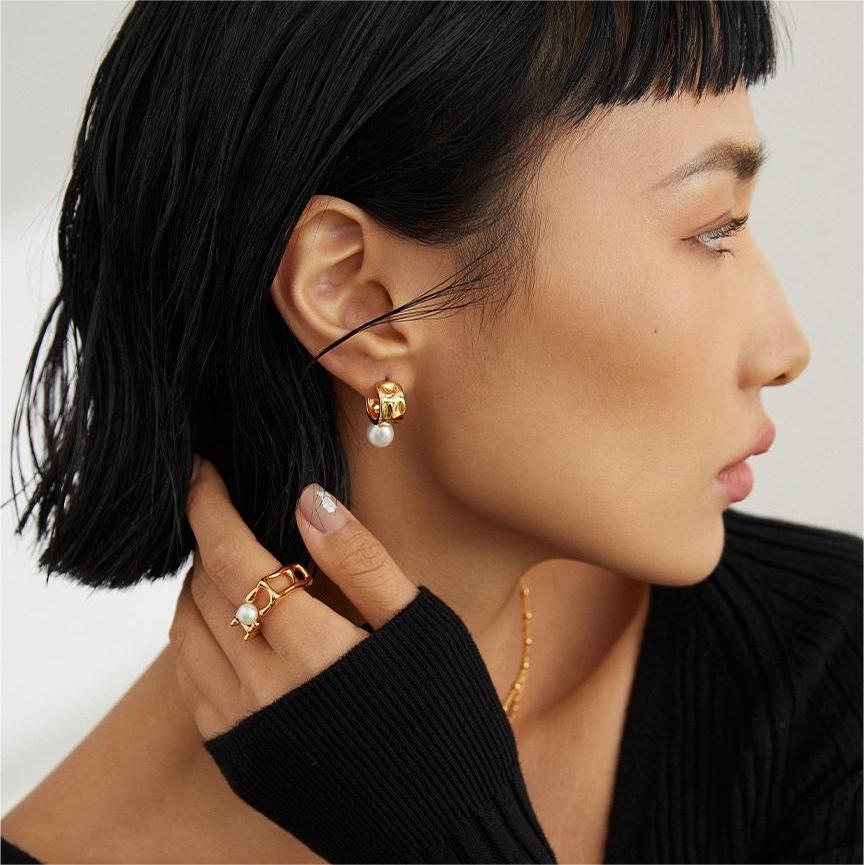 Elita Baroque Pearl  Earrings