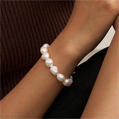 Rita Chunky Pearl Bracelet